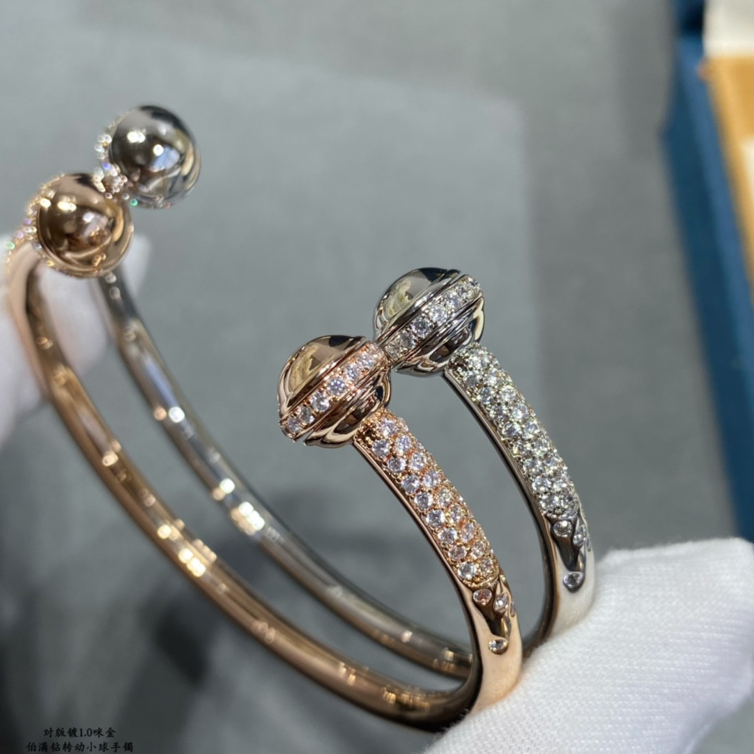P1aget fully di*m*nd-encrusted rotating ball bracelet