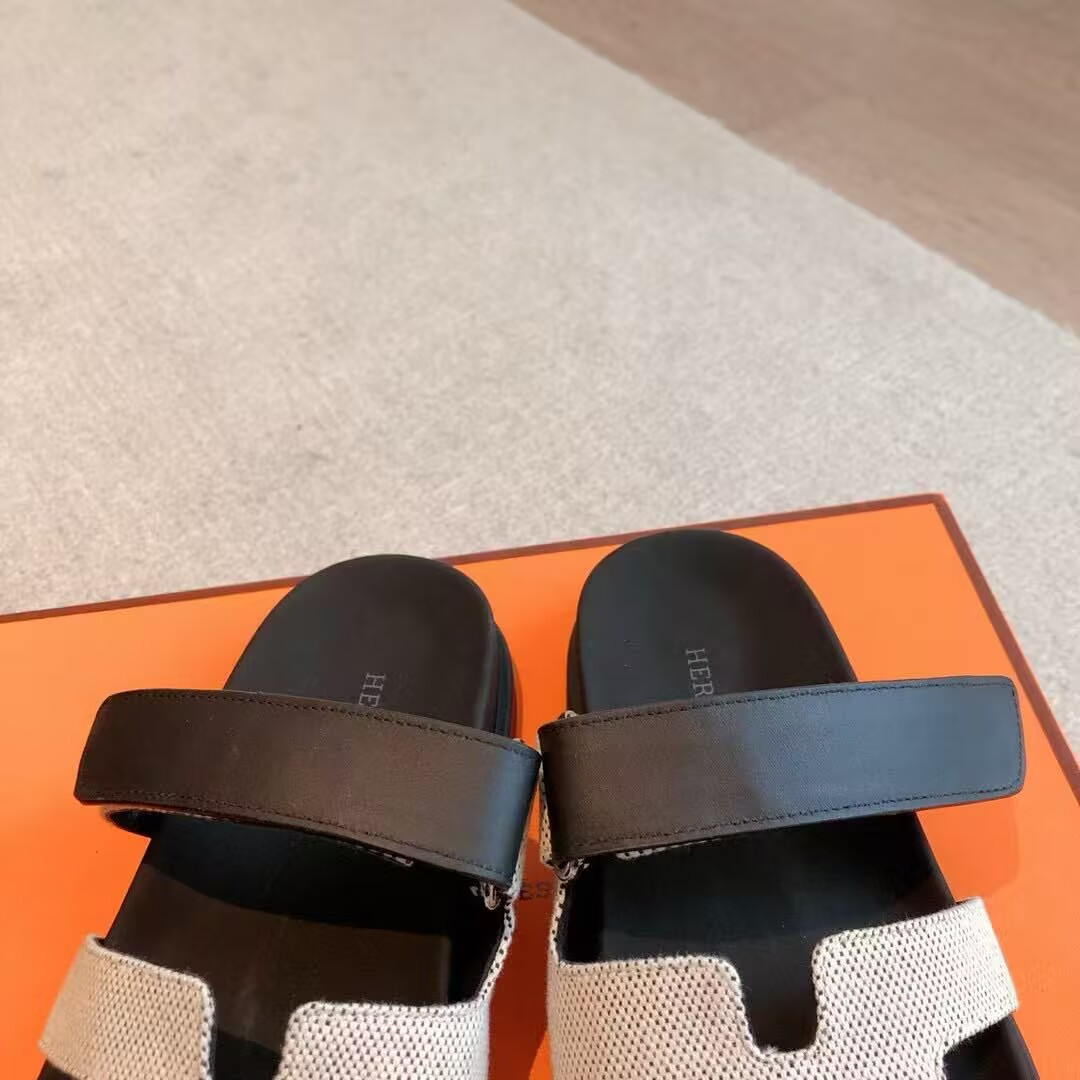 ua H**mes chypre sandal