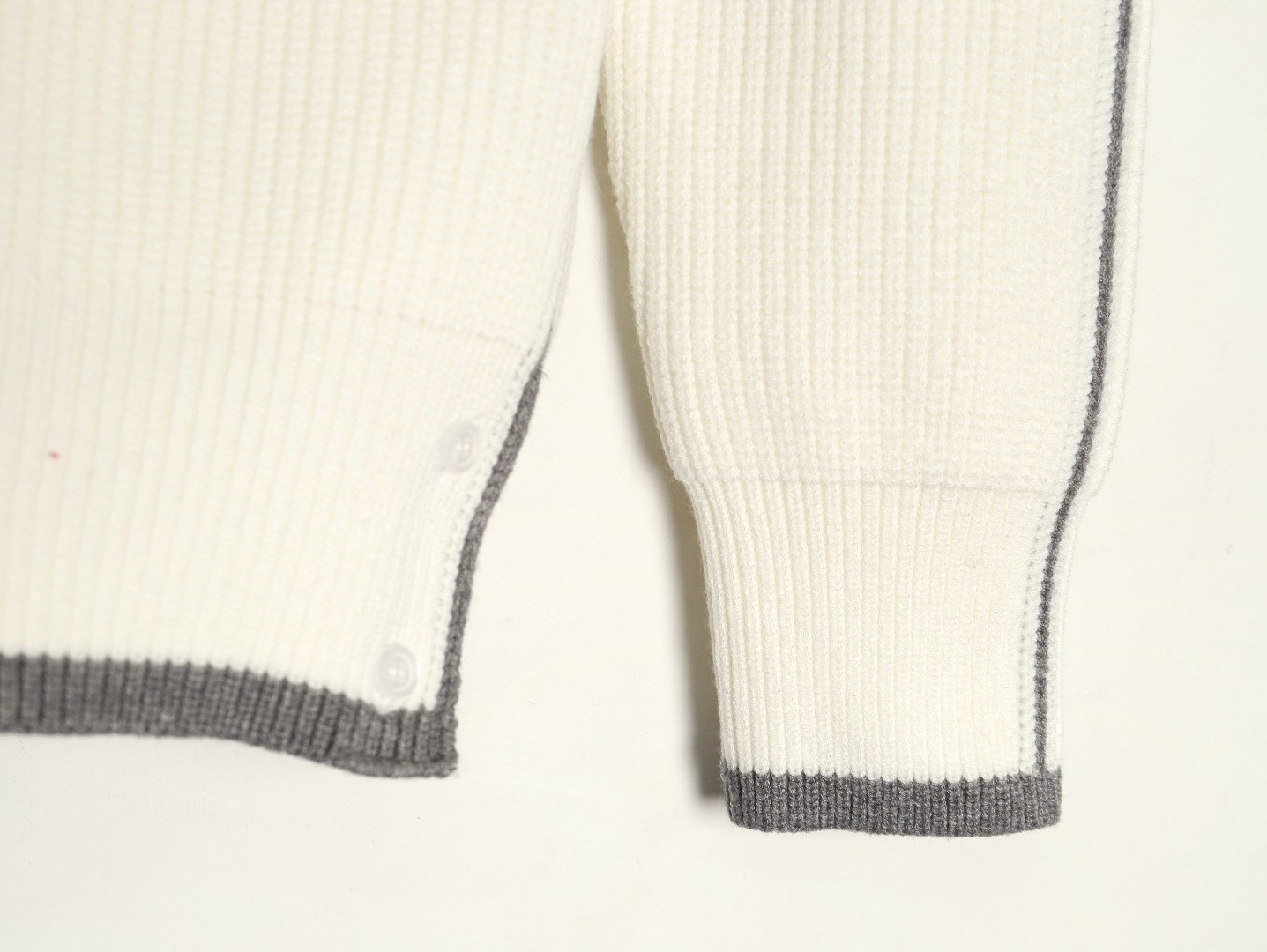 Thom Browne TB 23Ss Sweaters