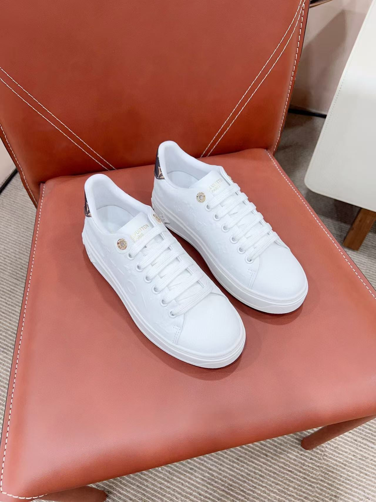 UA LV Time Out Sneaker