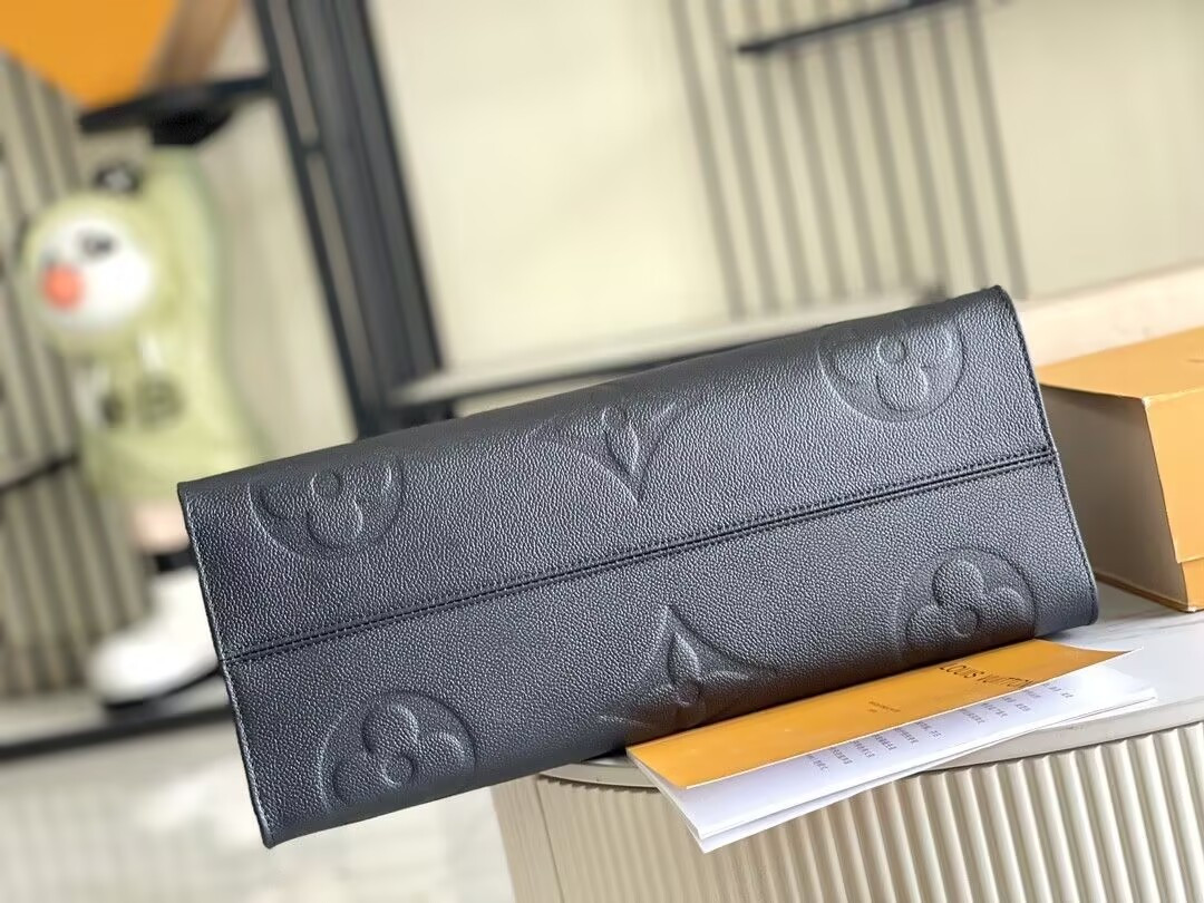 LV OnTheGo GM M44925 41 x 34 x 19 cm