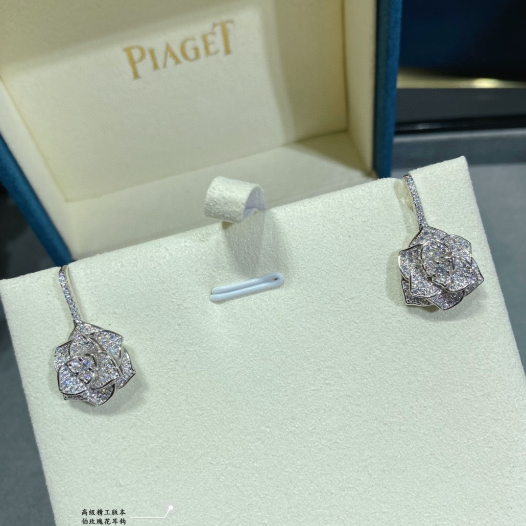 P1aget rose earrings