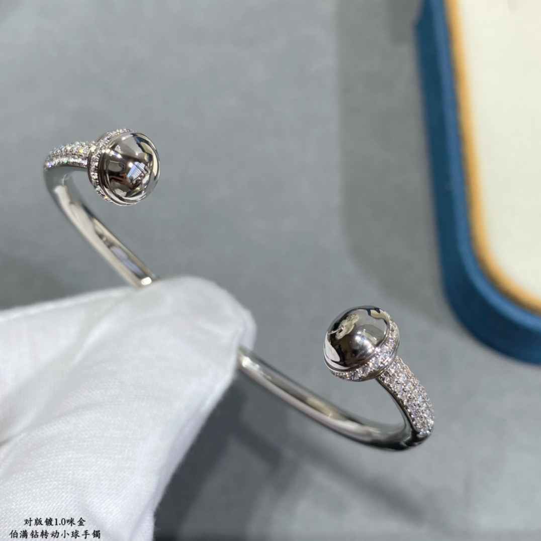 P1aget fully di*m*nd-encrusted rotating ball bracelet