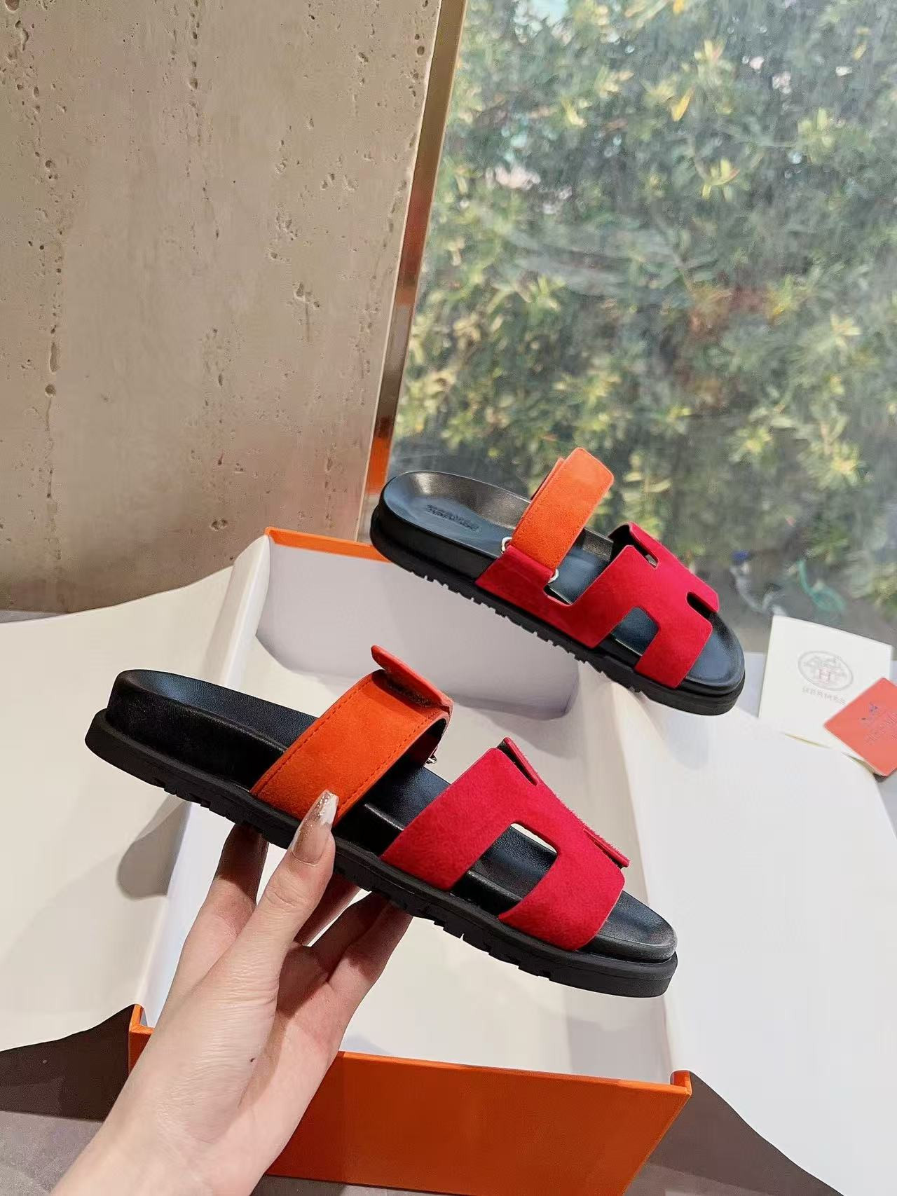 ua H**mes chypre sandal