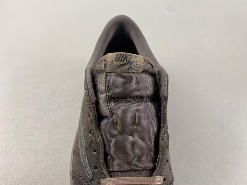 UA Travis Scott x Air Jordan 1 Low OG Velvet Brown
