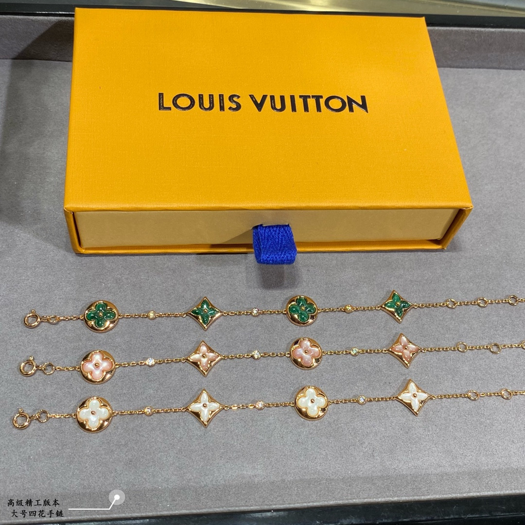 l0*is V*t0n large four-flower bracelet