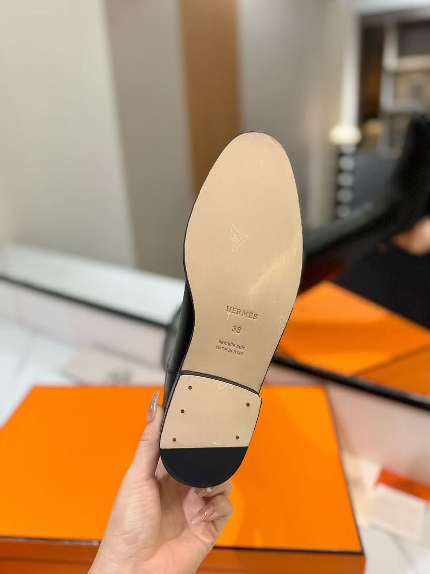 ua H**mes jumping boots