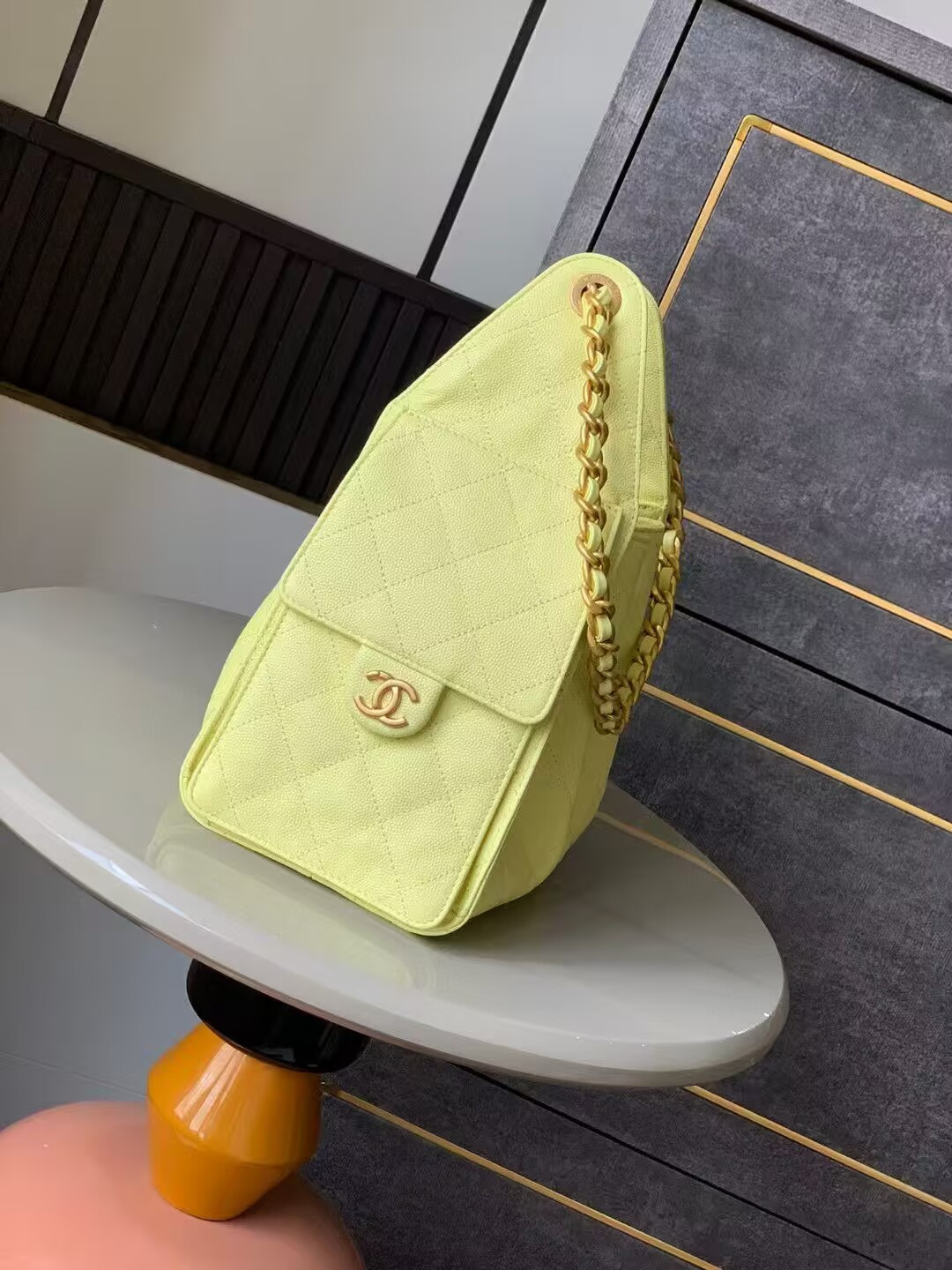Ch*el 25c bucket bag 26x30x14cm