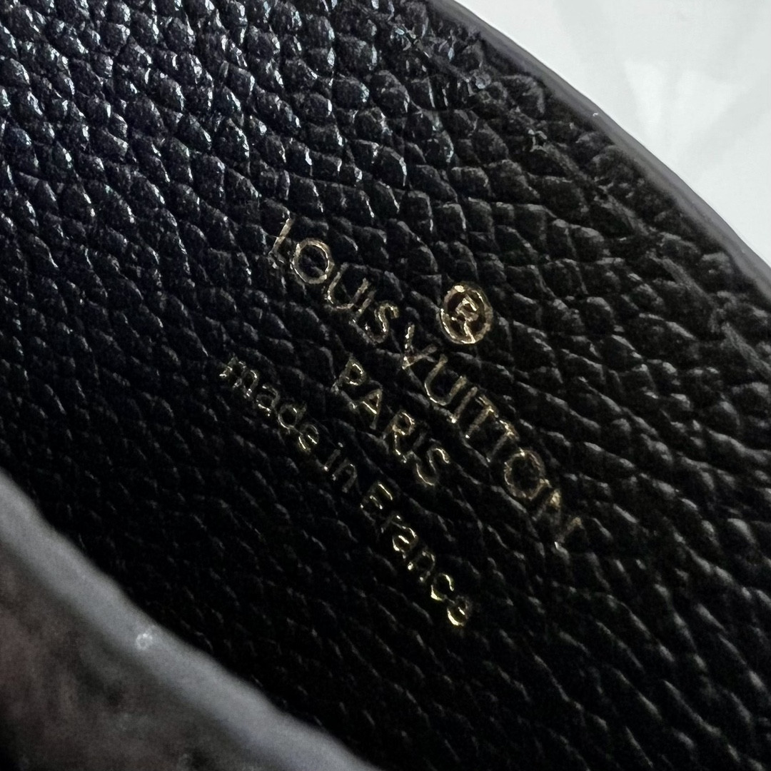 LV Charms Card Holder M82739 10x7x0.3cm