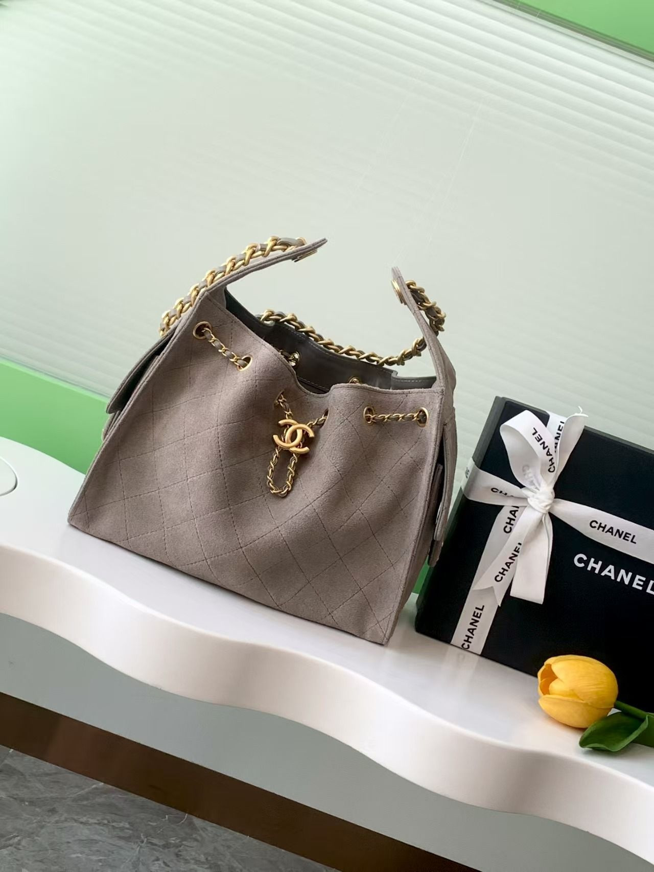 Ch*el 25c bucket bag 26x30x14cm