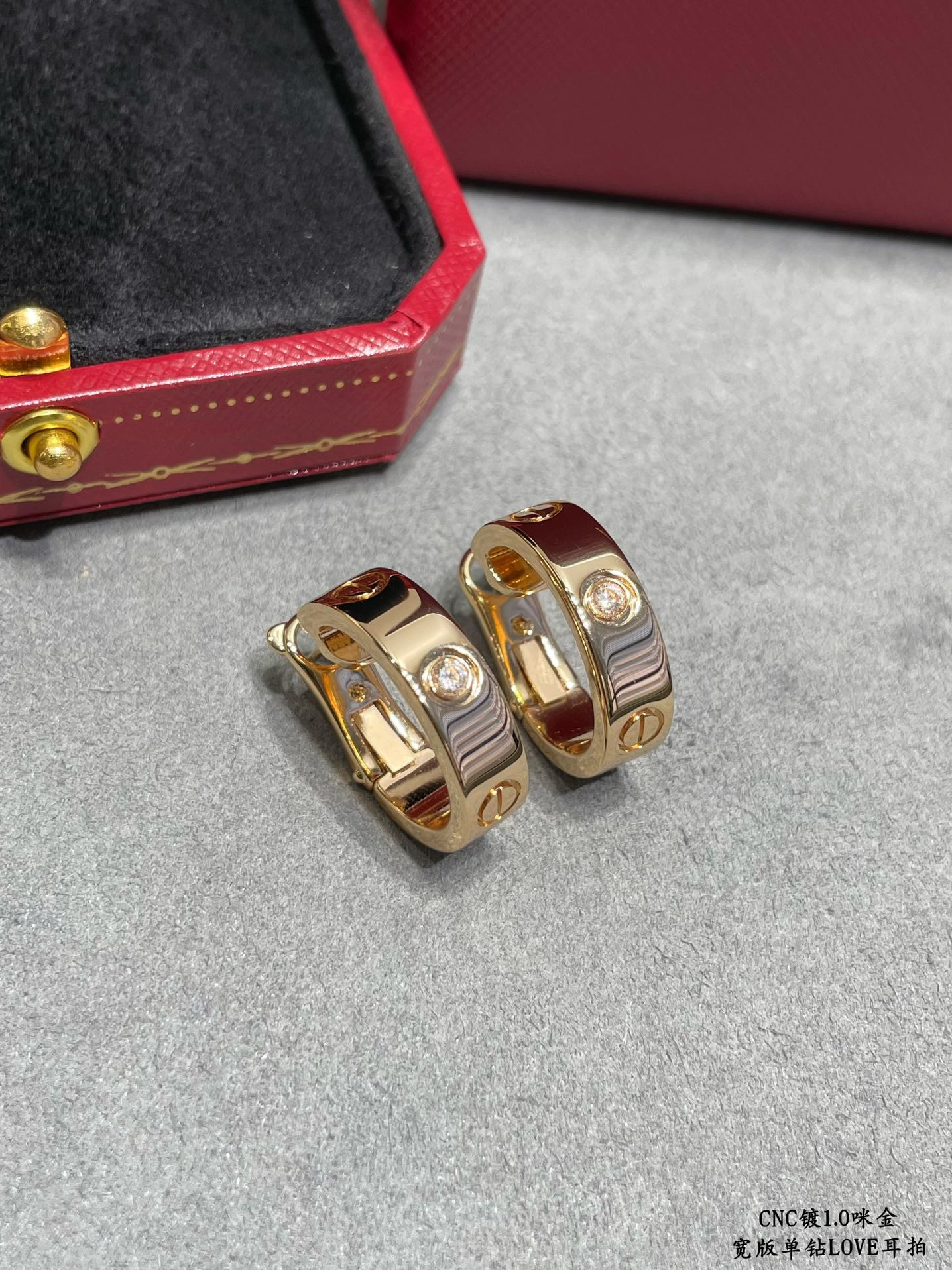 ca*t*er wide version single Di*m*nd love earrings