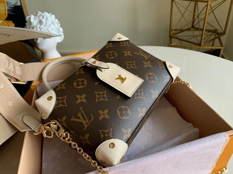 LOCKY BB BAG M48818