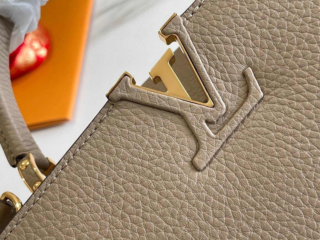LV Capucines BB M94634 27x18x9cm