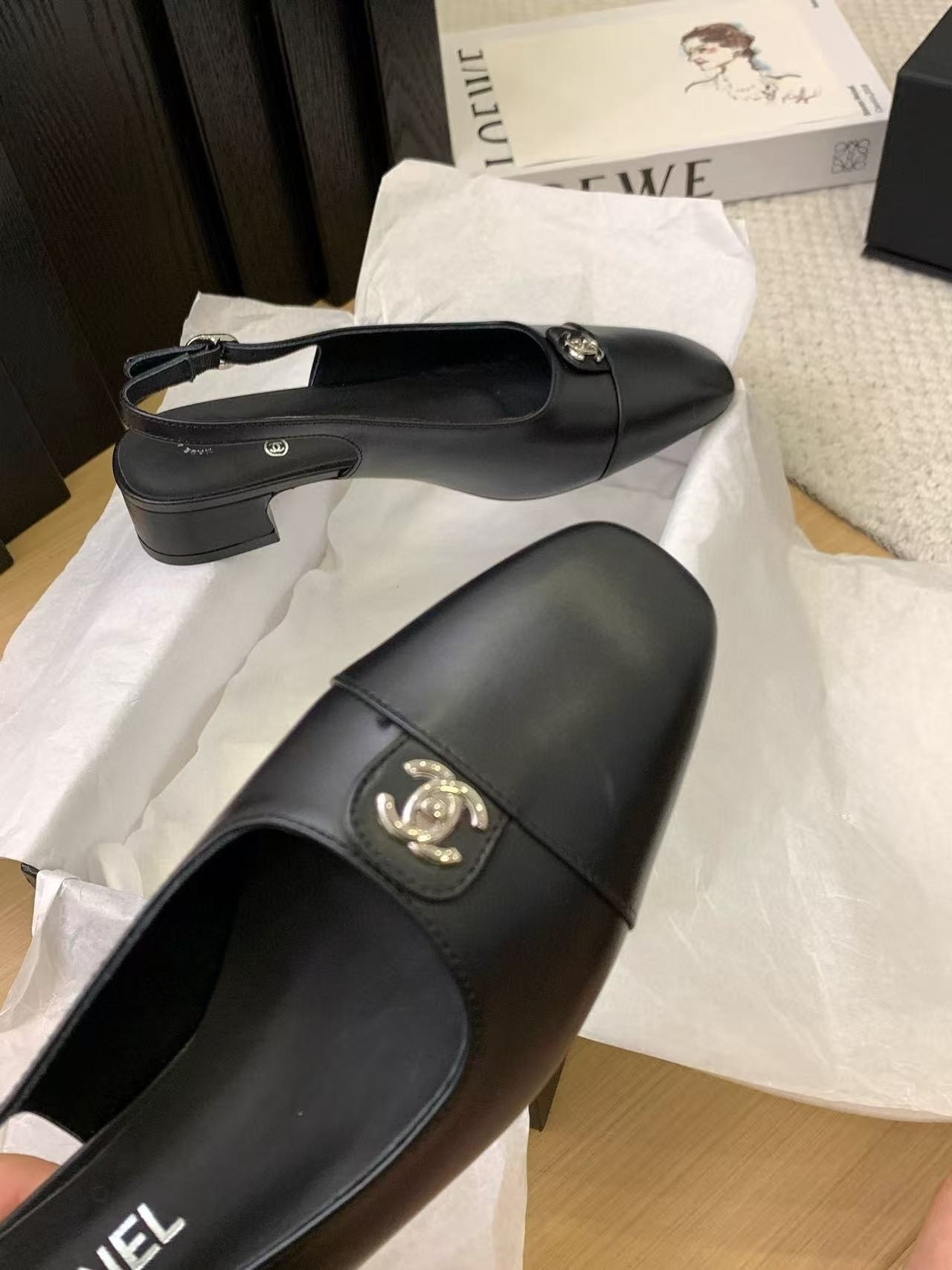 ua Ch*el slingbacks
