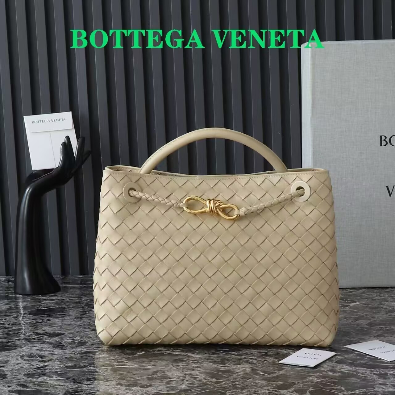 bo*te*ga Ve*ne*ta medium andiamo 32x25x11cm
