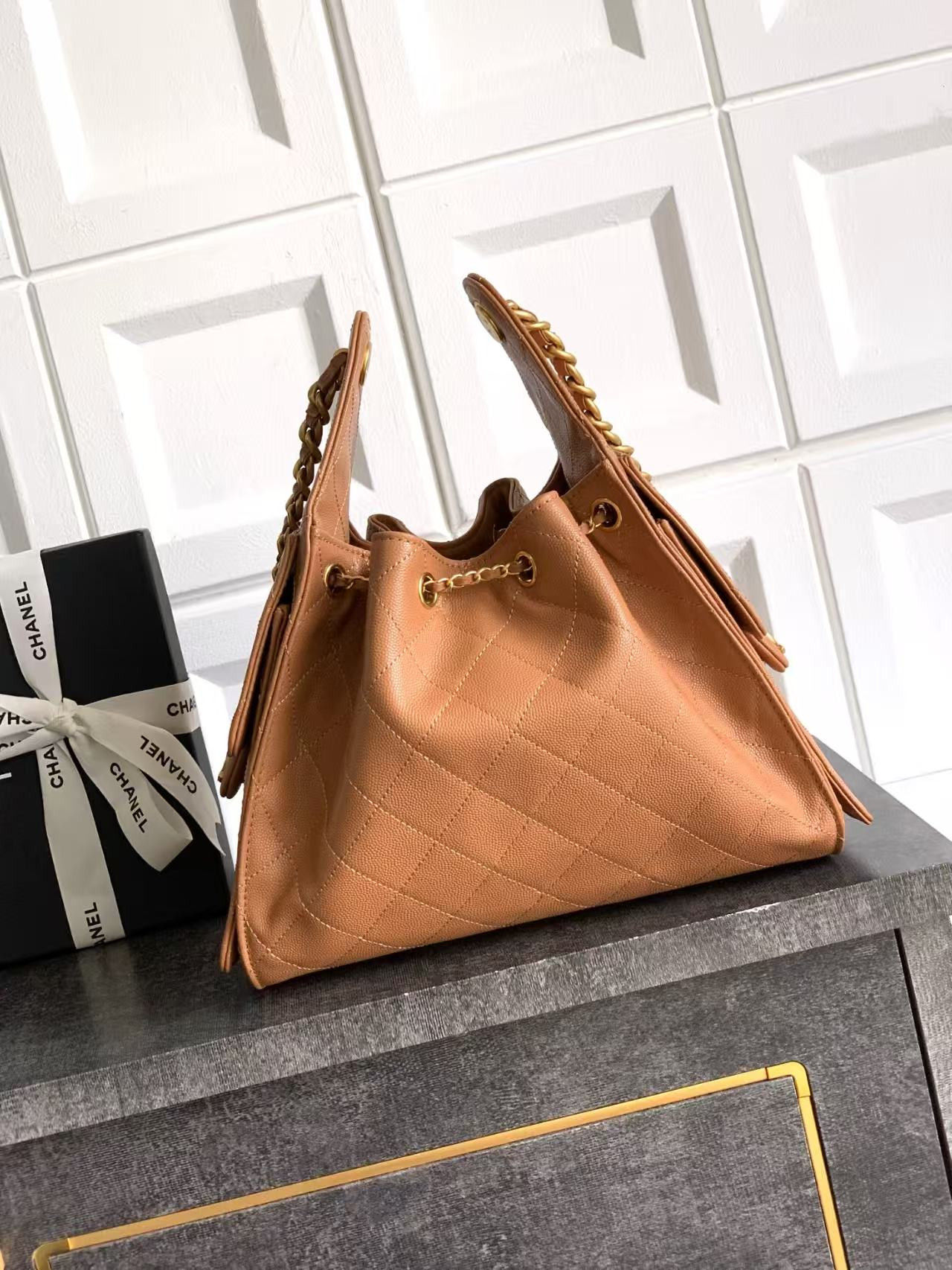 Ch*el 25c bucket bag 26x30x14cm