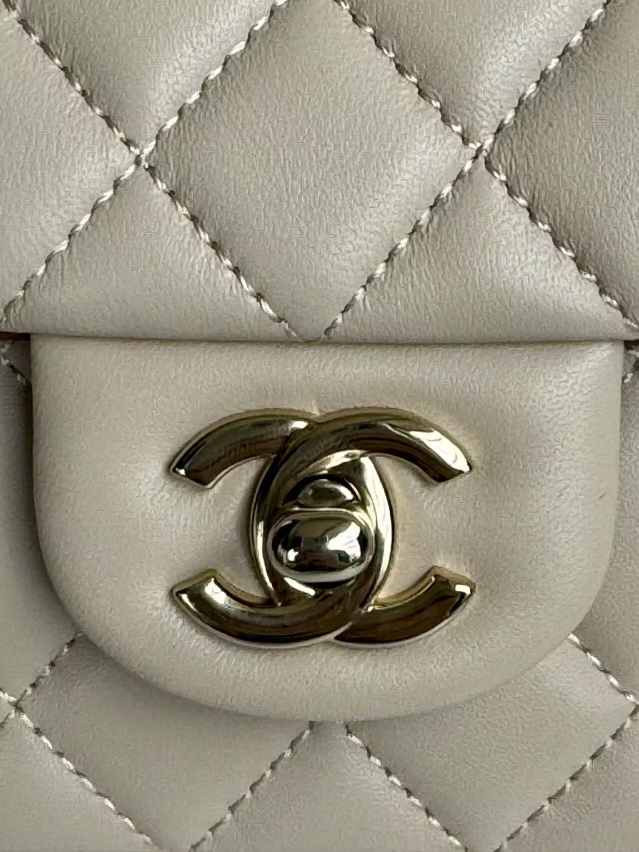 Ch*el mini cf handle 20x12x6cm