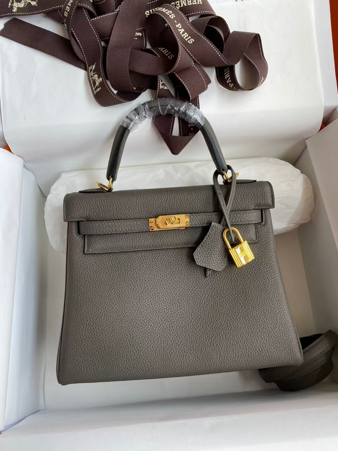H**mes kelly gold-tone hardware 25 28