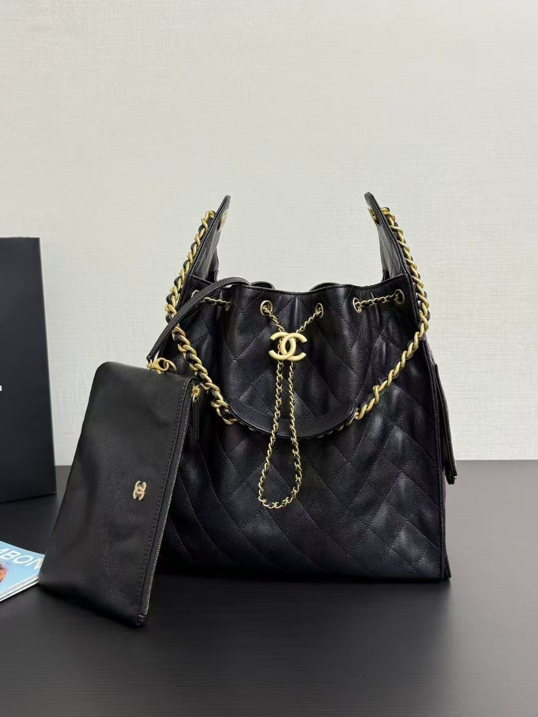 Ch*el 25c bucket bag 40x30x15cm