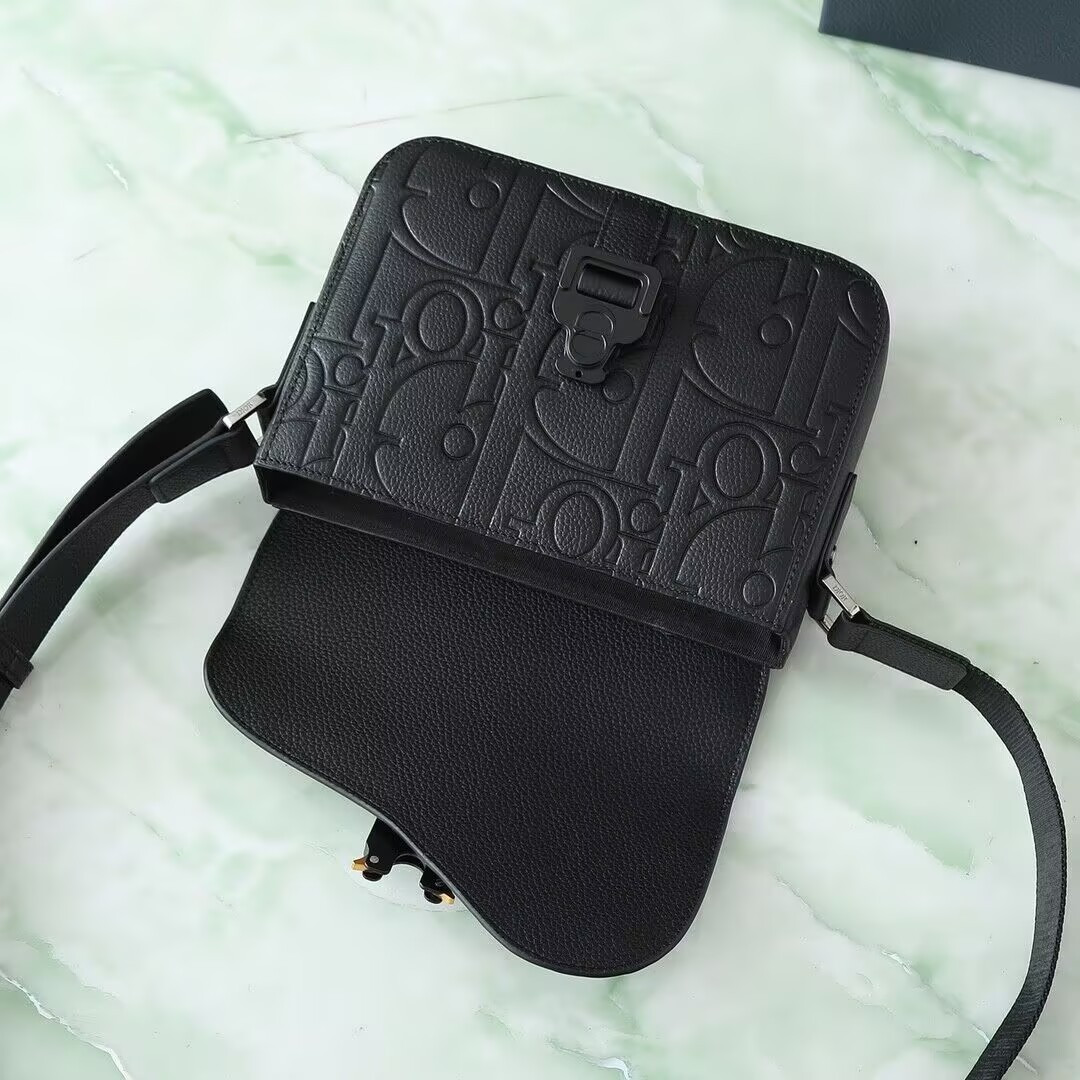 D*or small saddle messenger bag with flap 23x18x6cm