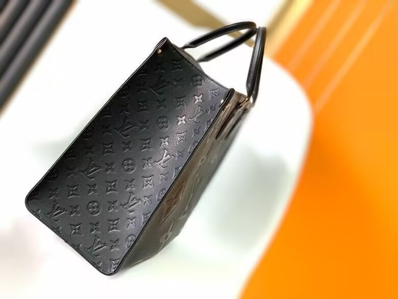 LV OnTheGo GM M44929 16.1 x 13.4 x 7.5inches