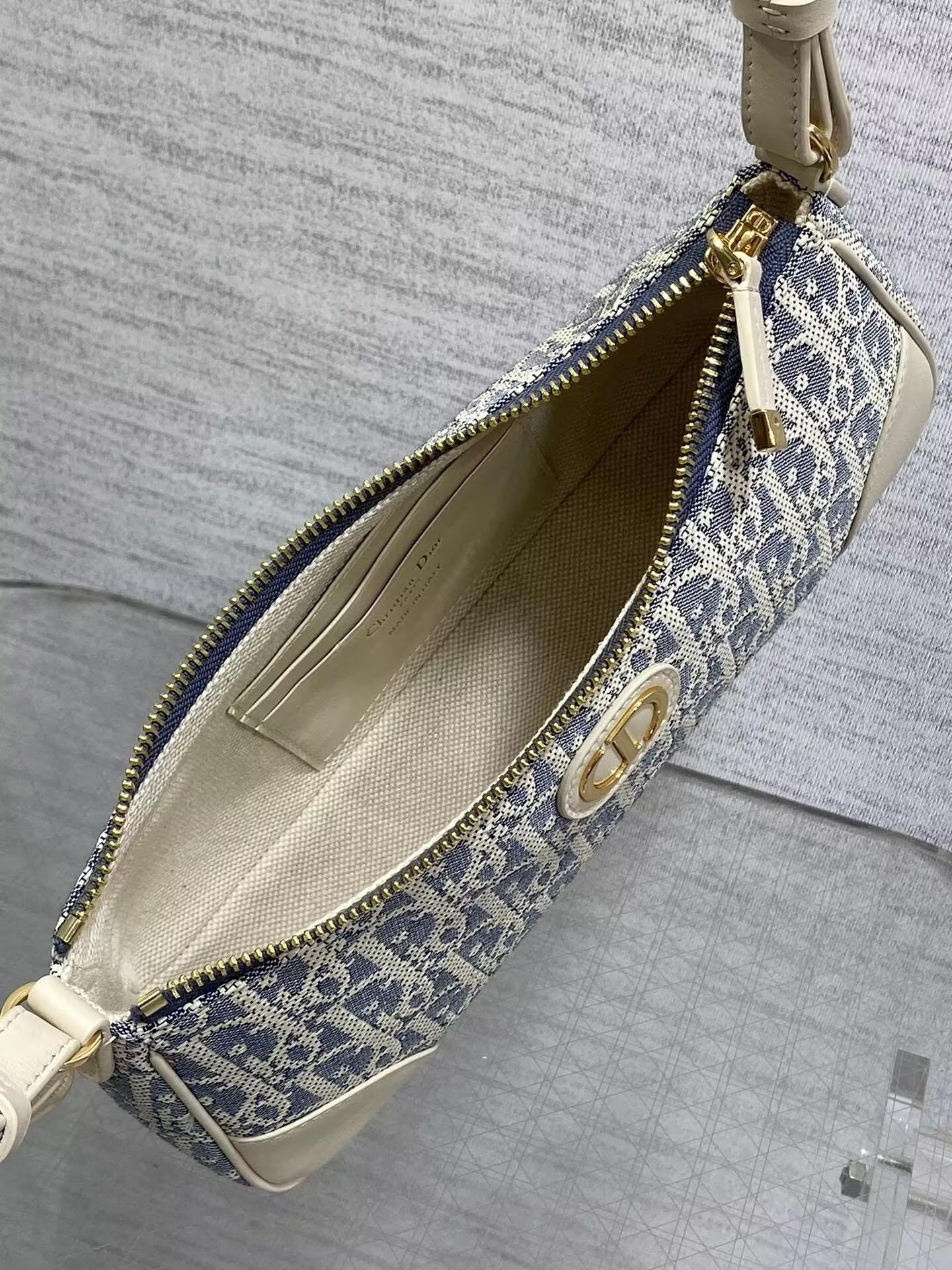 D*or 30 montaigne wanderlust mini bag blue D*or oblique chambray with smooth calfskin 26x12x7cm