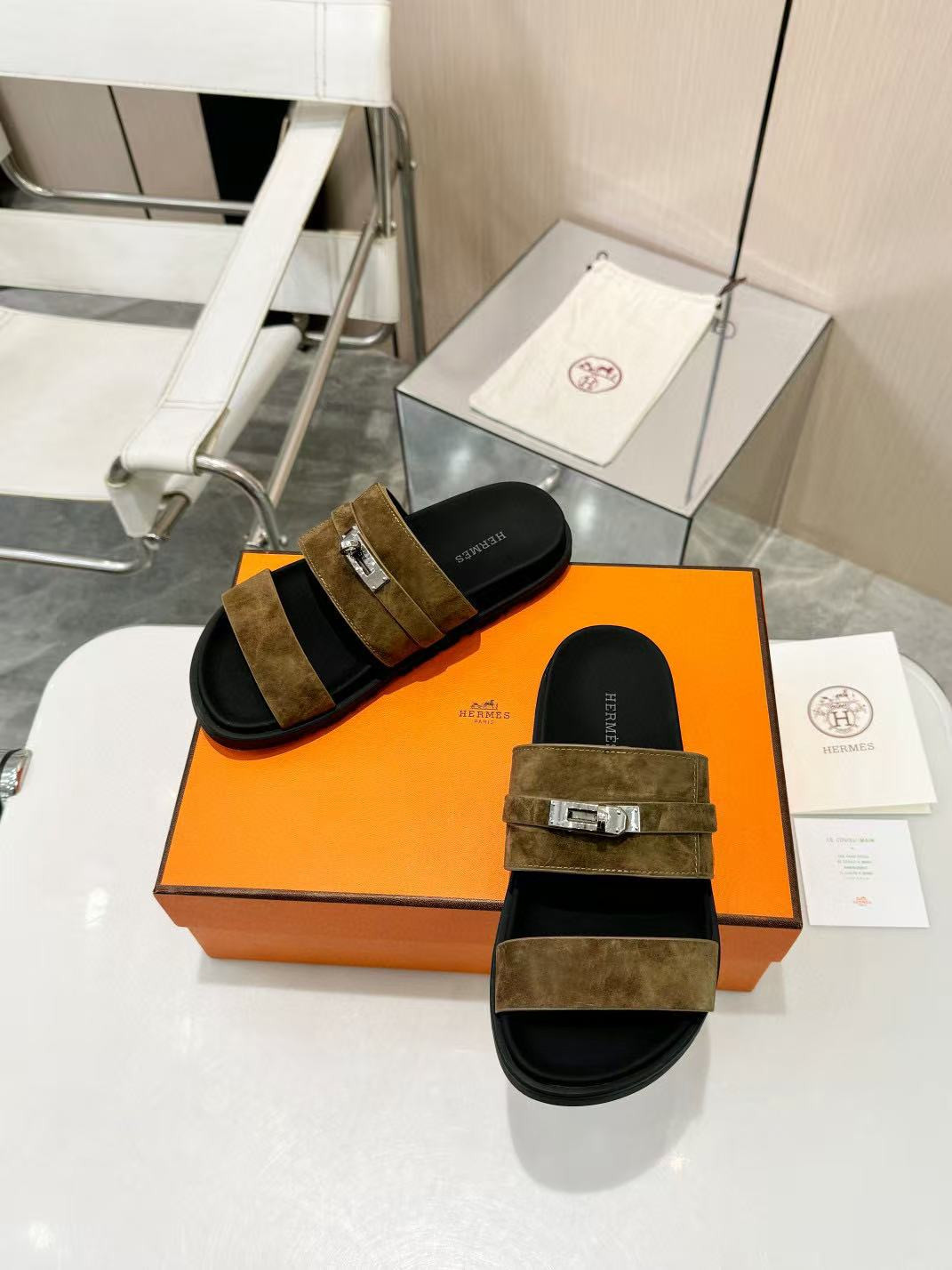 ua H**mes jackson sandal