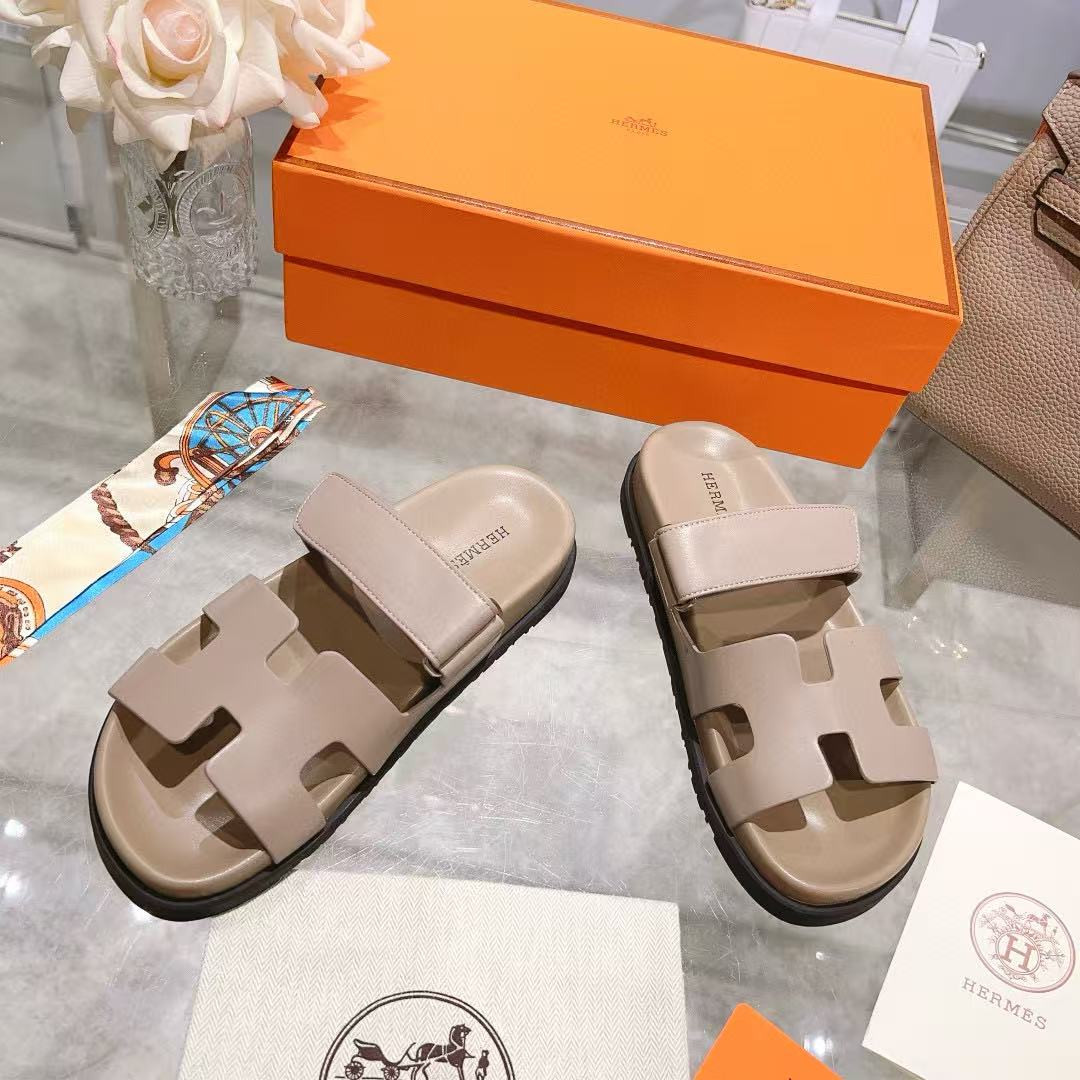 ua H**mes chypre sandal