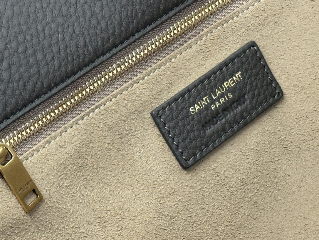 Y*L le 5 À 7 bea in grained leather 50×28×18cm
