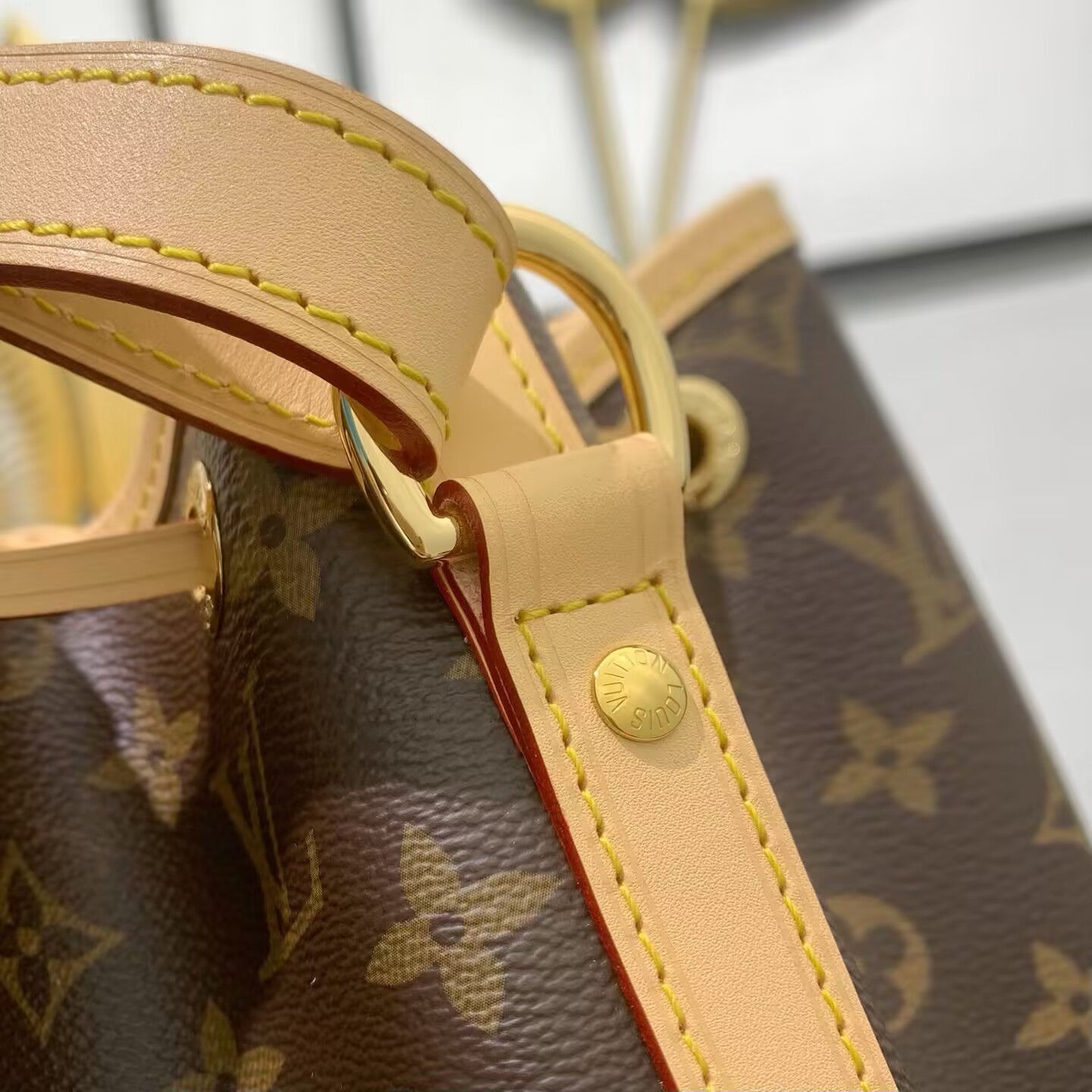 LV Petit Noé M46984 27x21x27cm