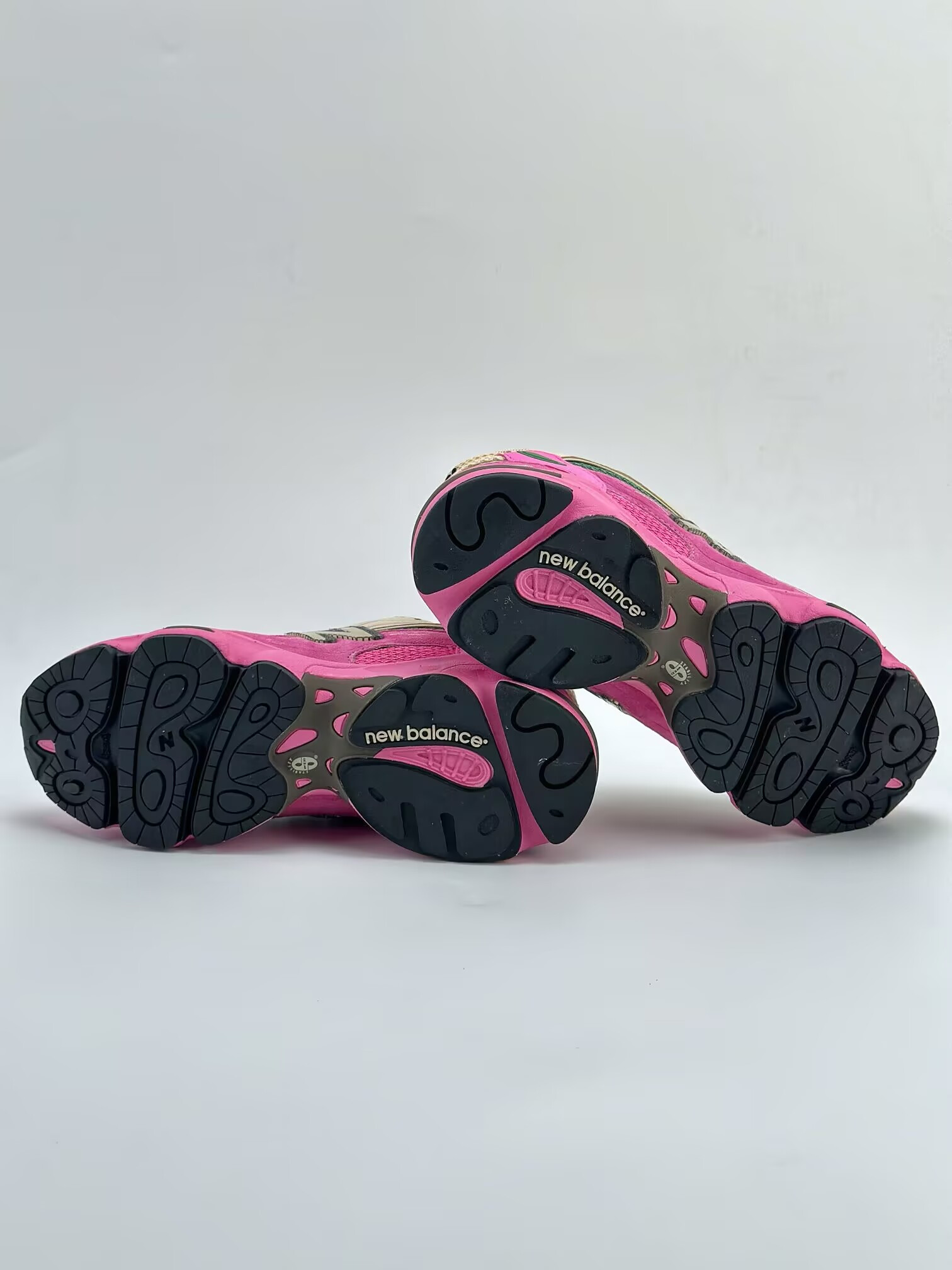 ua new Ba1an*e 1000 tan pink green