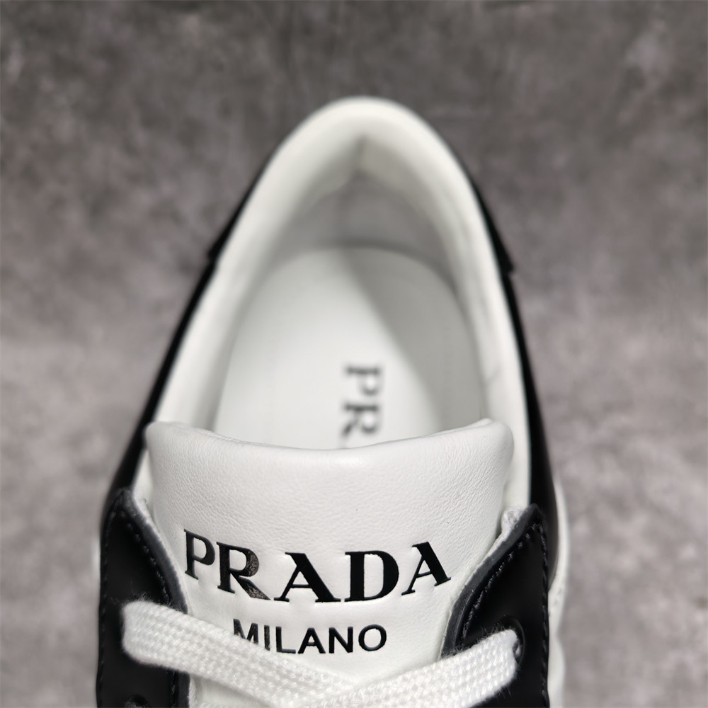ua Pra*a downtown low top sneakers