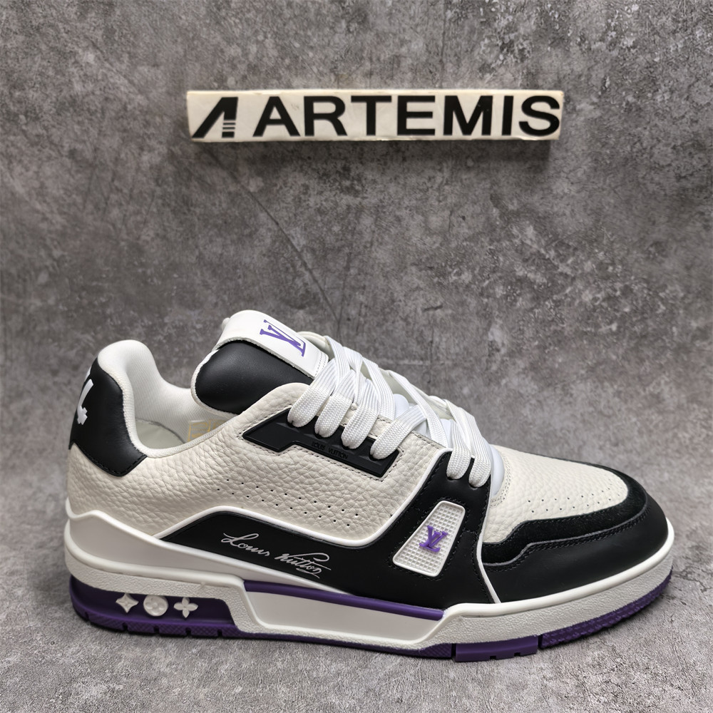 UA LV Trainer Sneaker