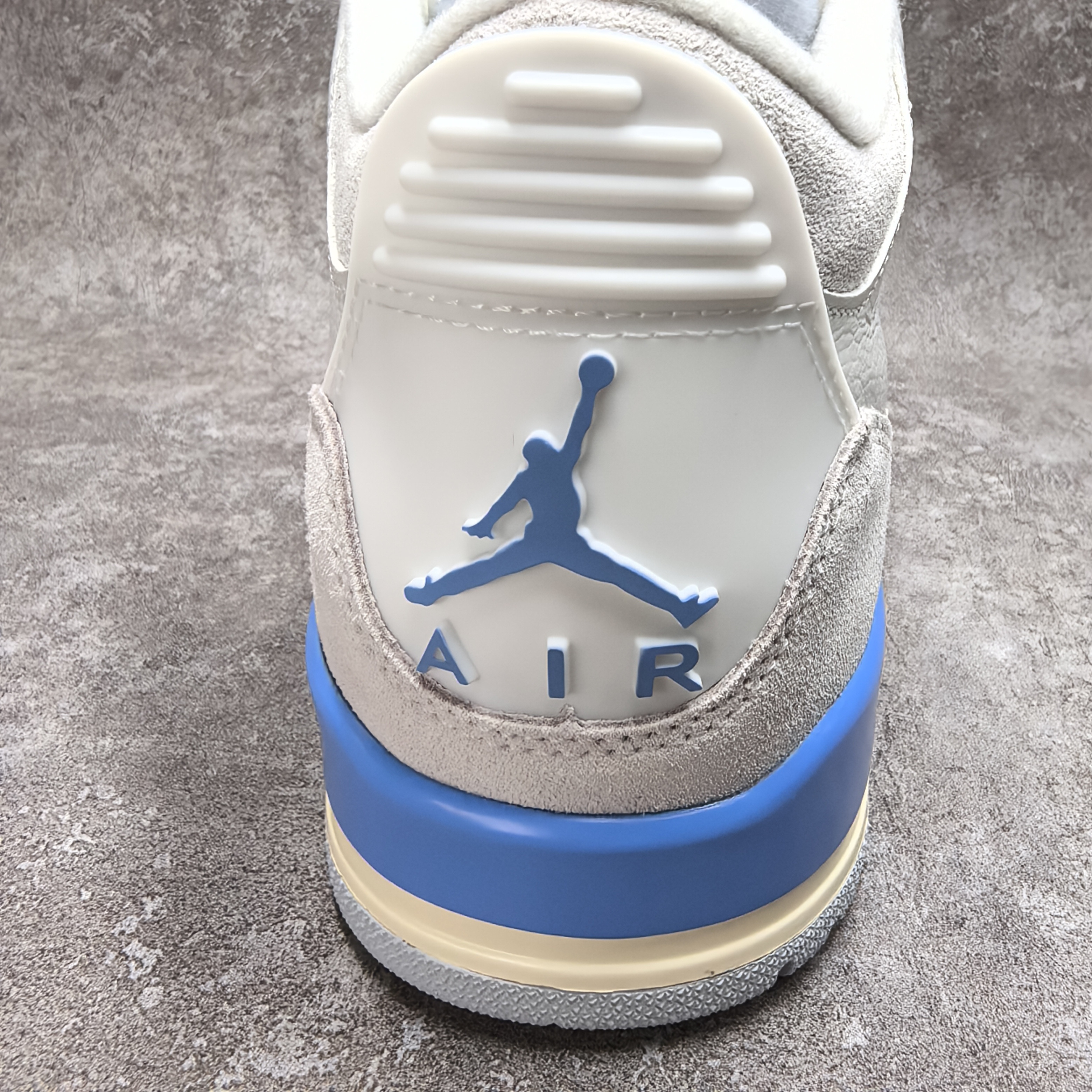 UA Jordan 3 Retro