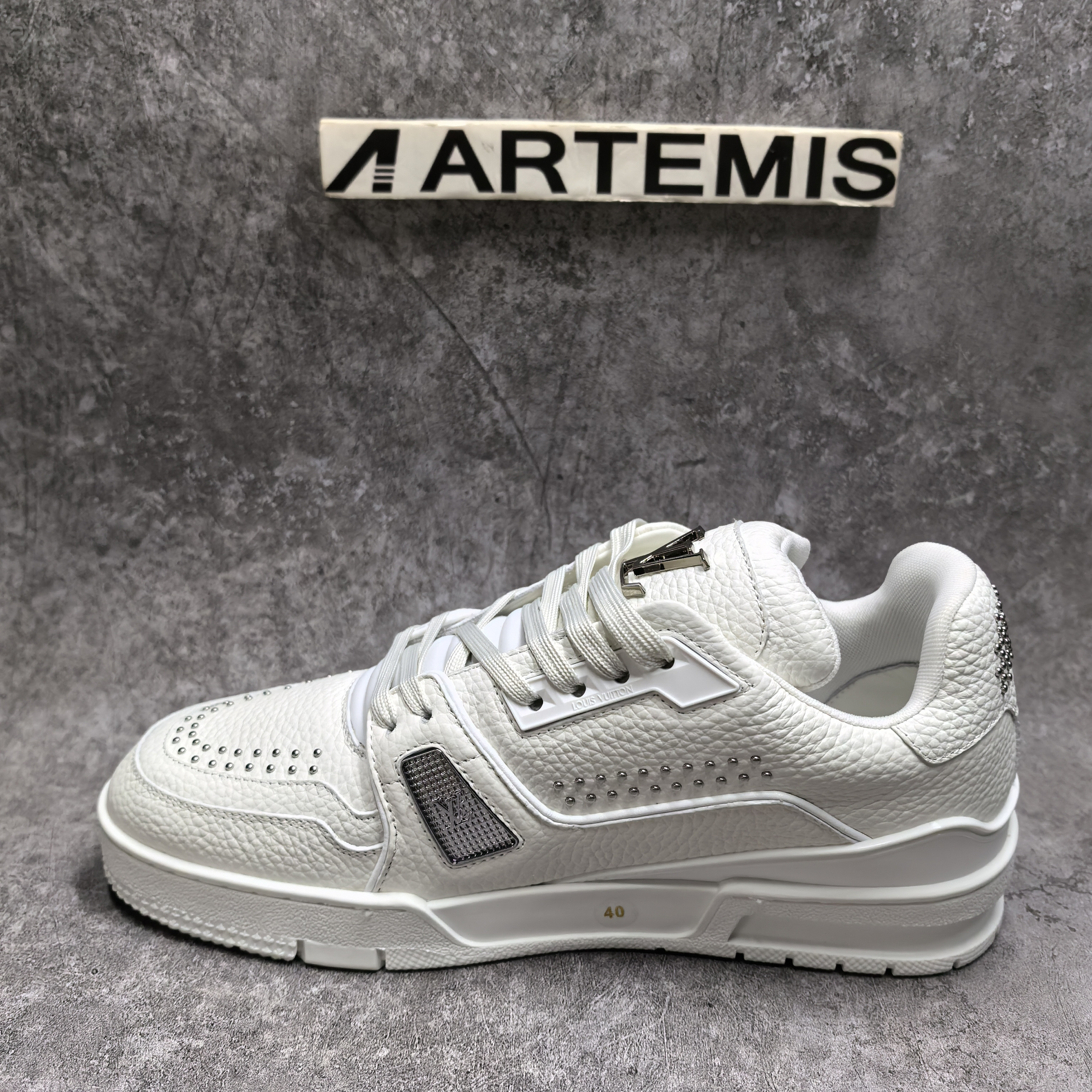 UA LV Trainer Sneaker