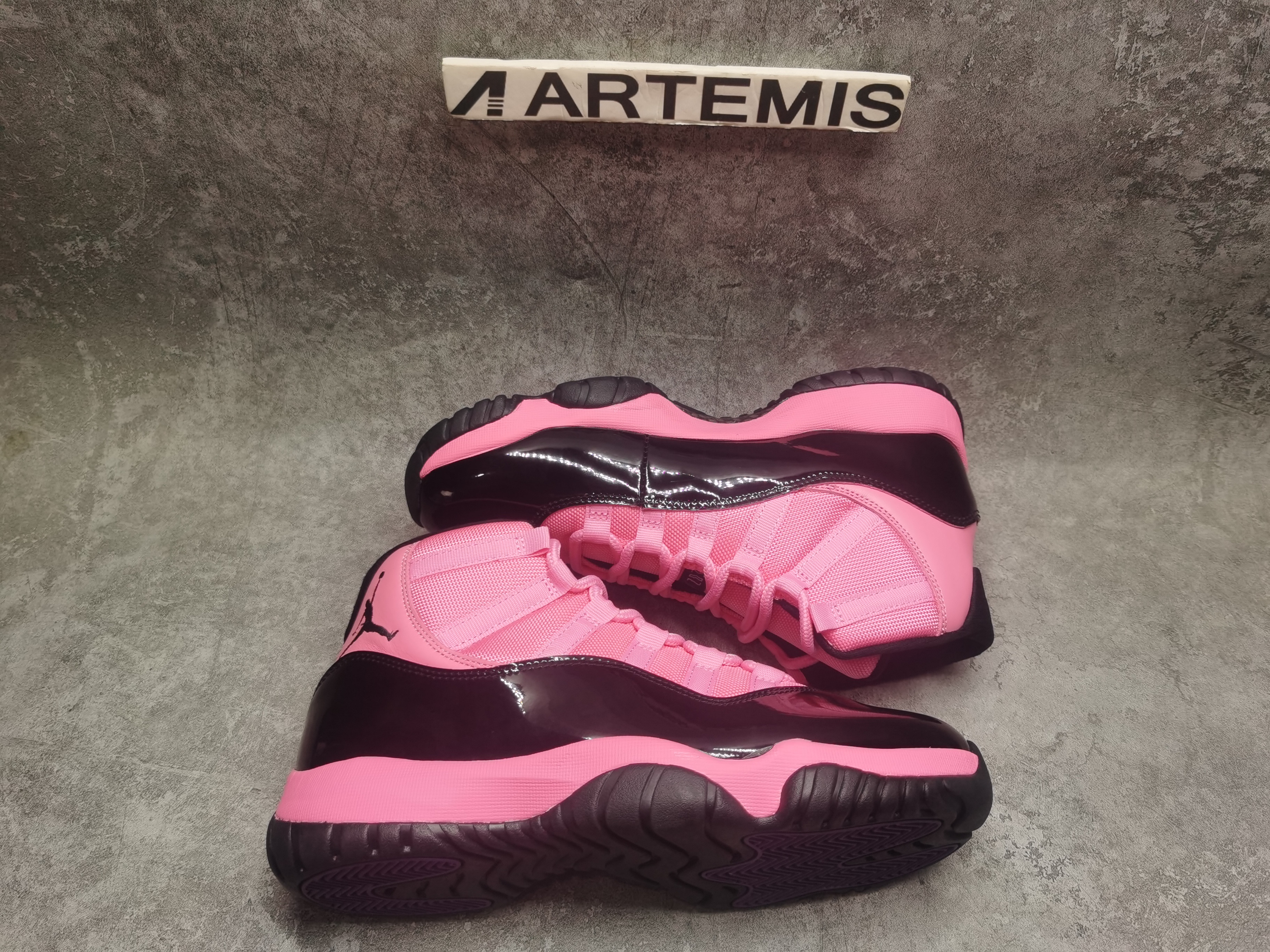 UA Jordan 11 Retro