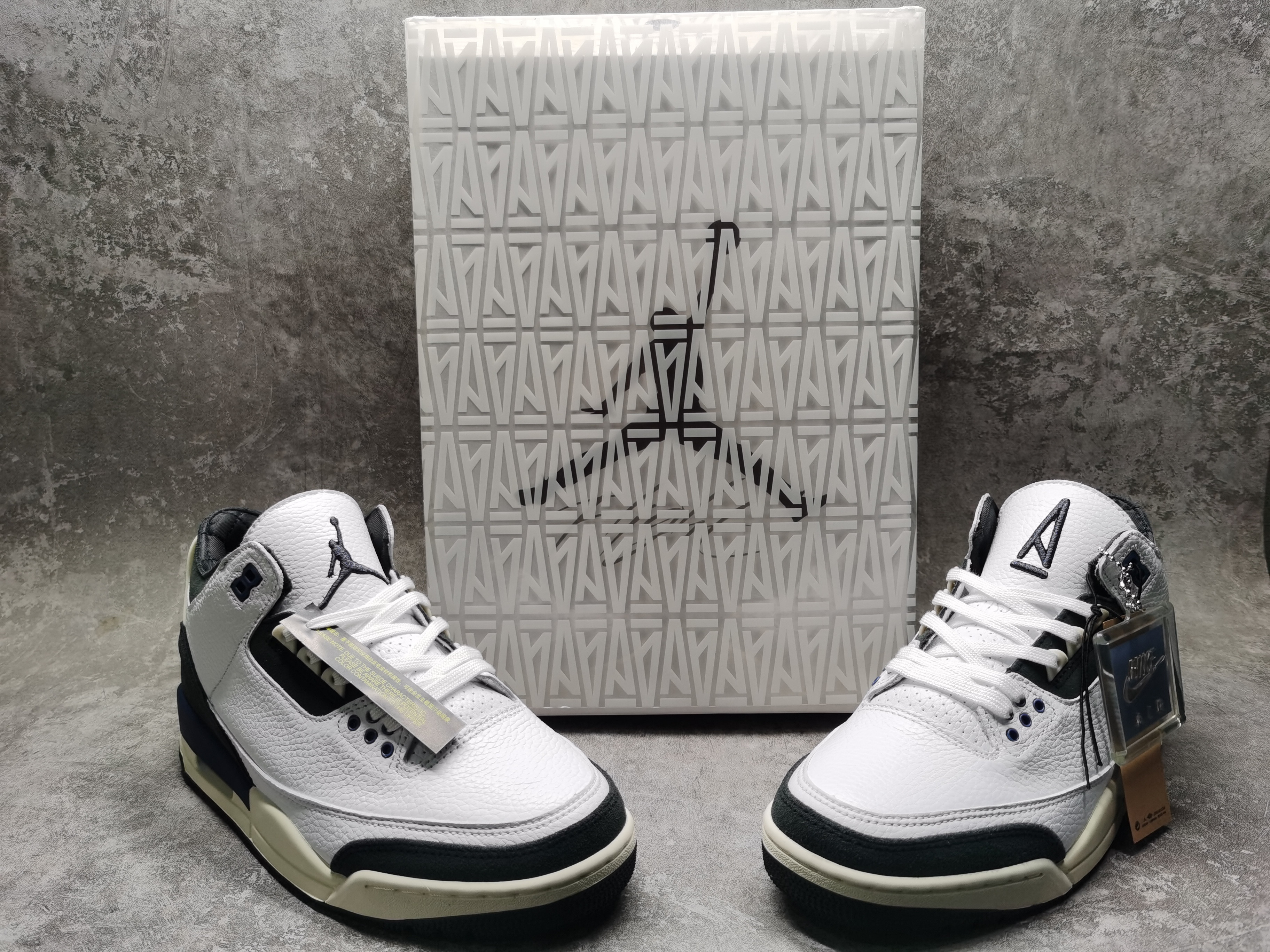 UA Jordan 3 Retro OG SP
