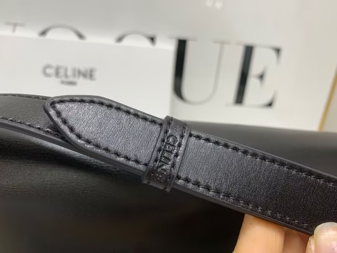 Ce**e triomphe bag 22x16.5x7cm