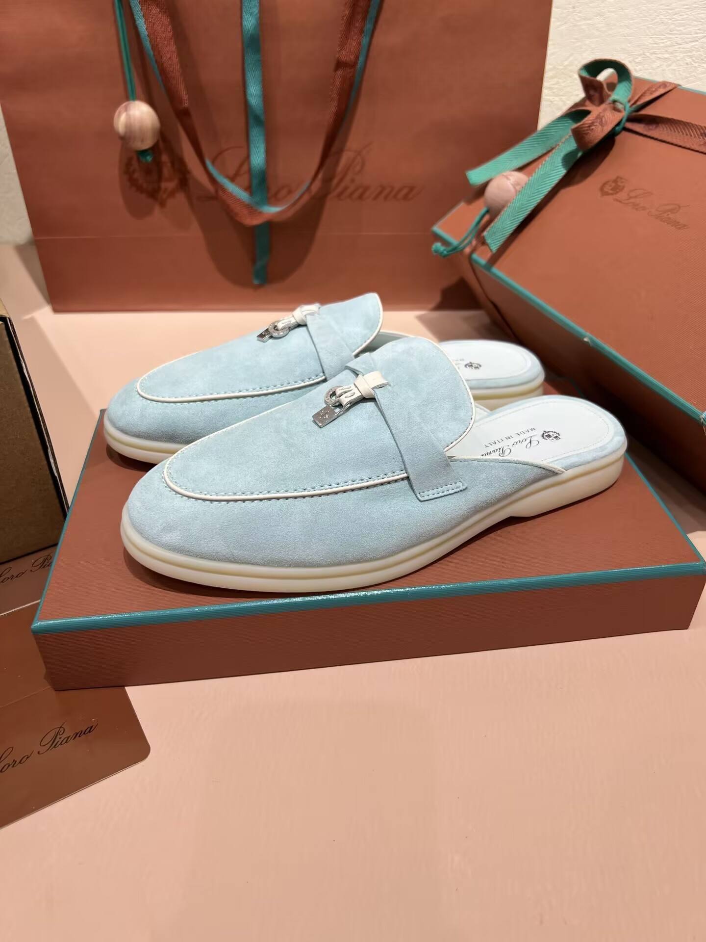 ua L**o p*ana babouche charms walk loafers