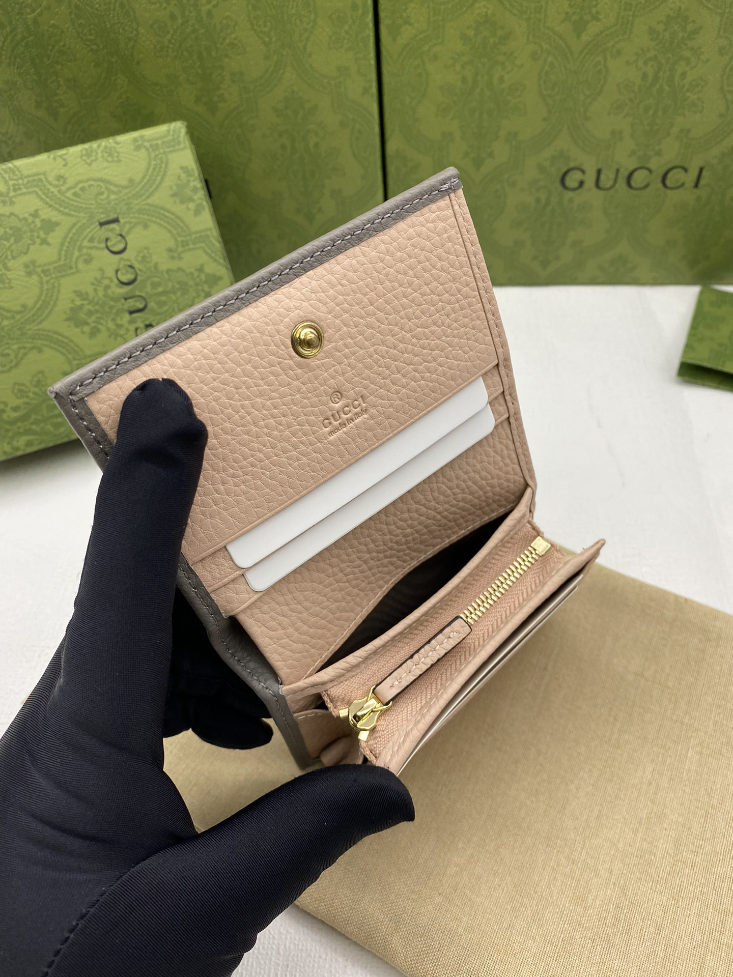 G*u*i huhu card wallet 11x8.5x3cm