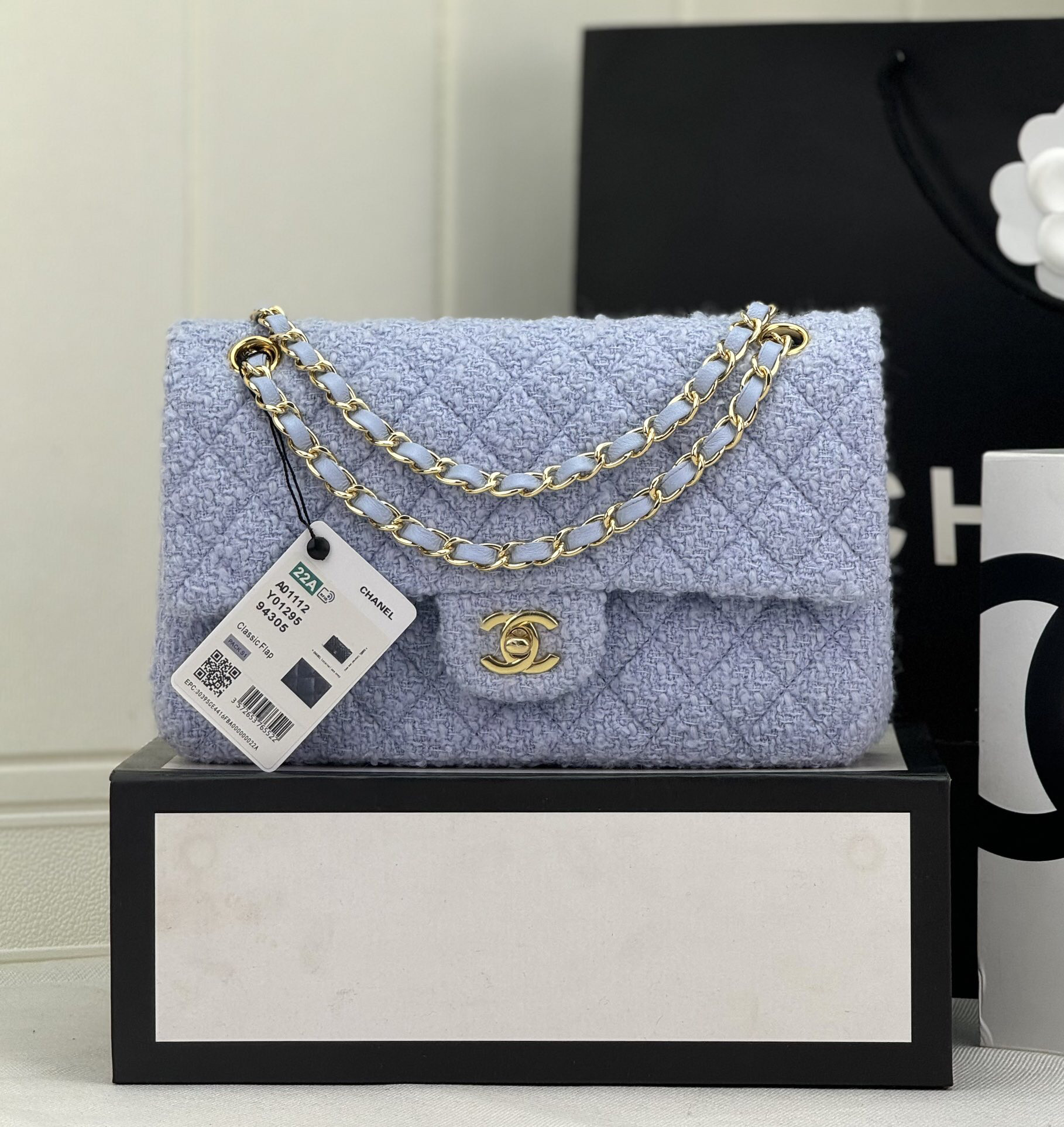 Ch*el mini classic 11.12 handbag 25 15.5 × 25.5 × 6.5 cm