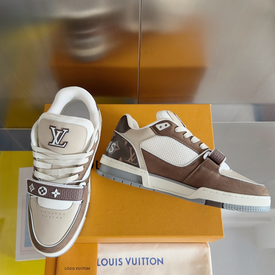 UA LV Trainer Sneaker