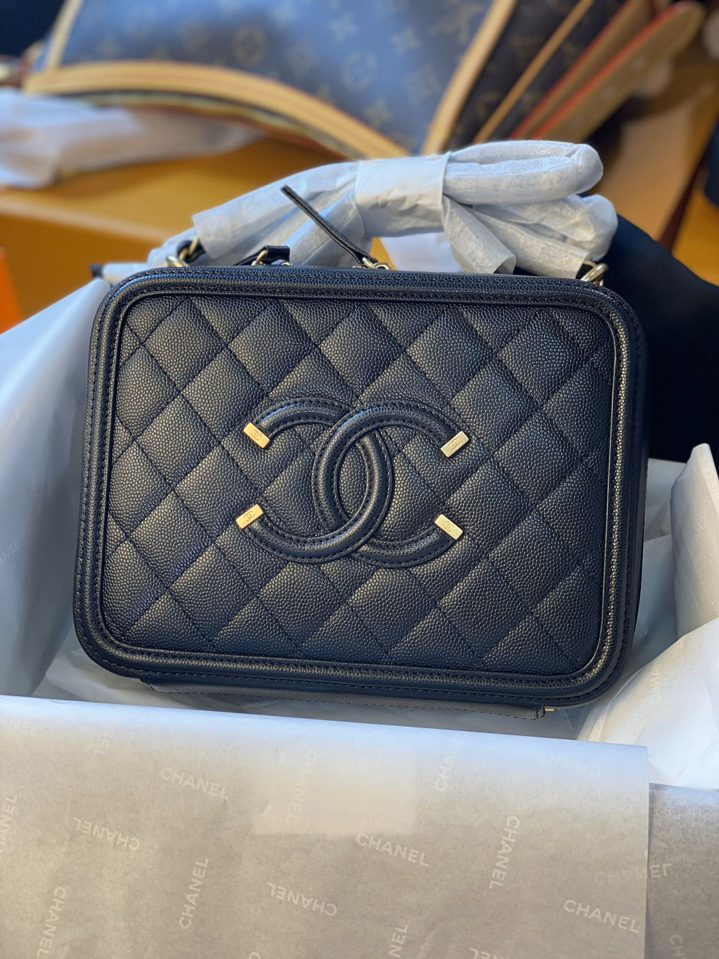 Ch*el vanity case 17x7x13cm