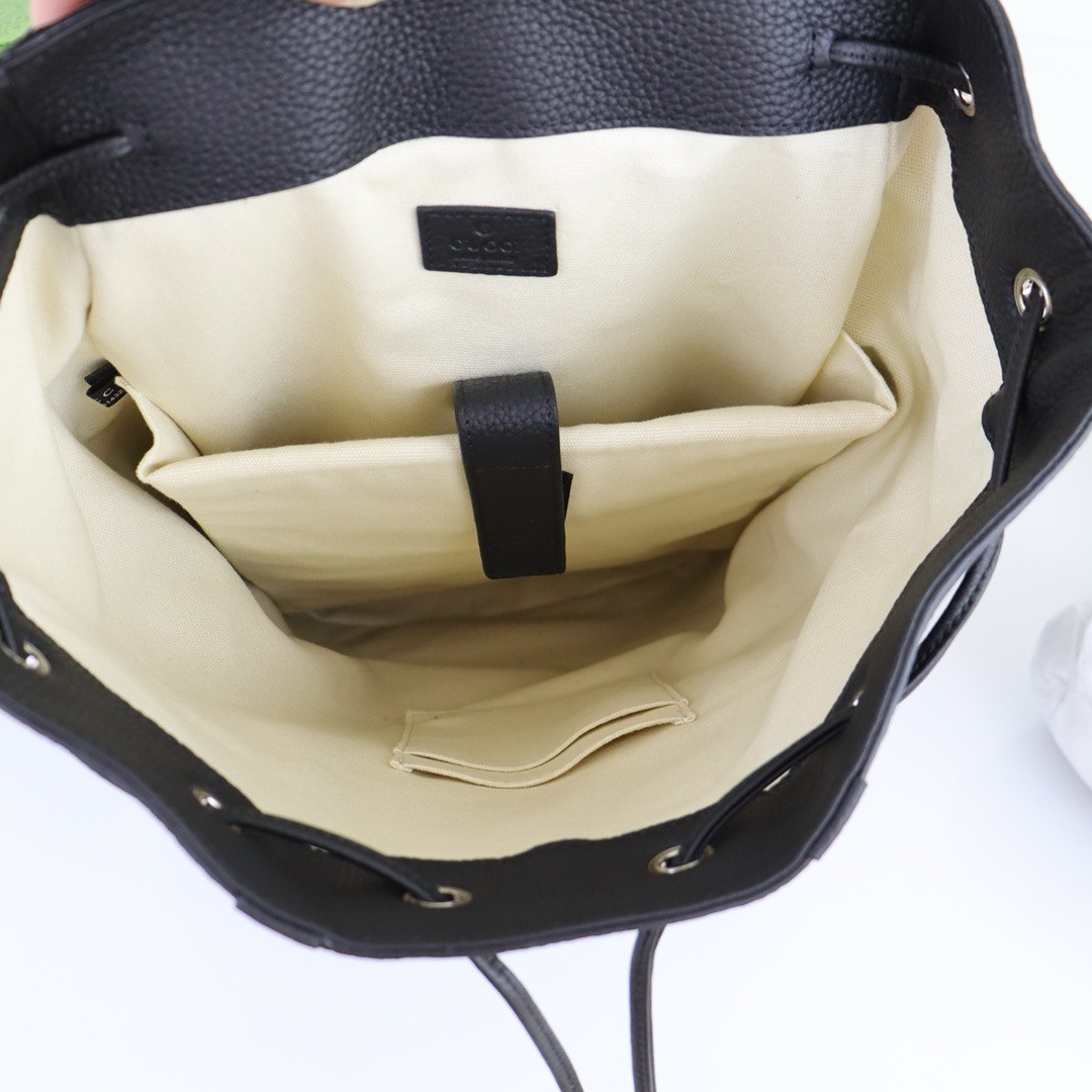 G*u*i backpacks 34x41x12cm