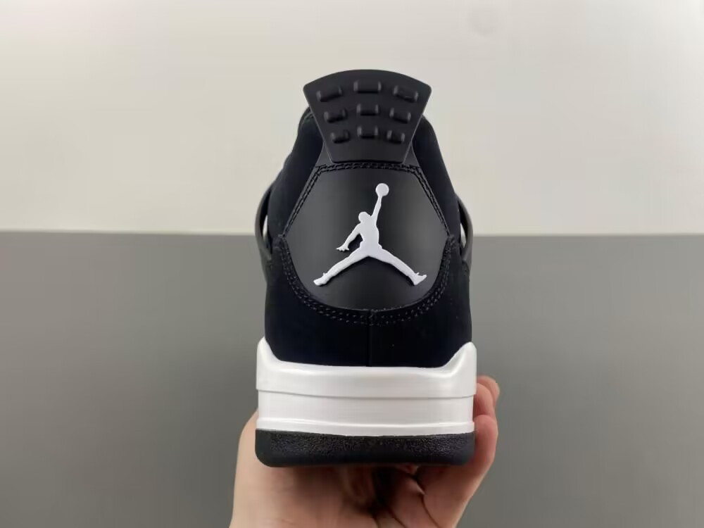 UA Air Jordan 4 Retro White Thunder