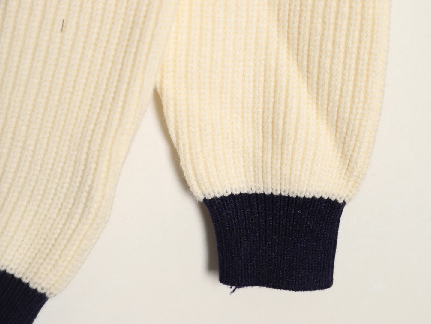 G*u*i 25fw sweaters coats