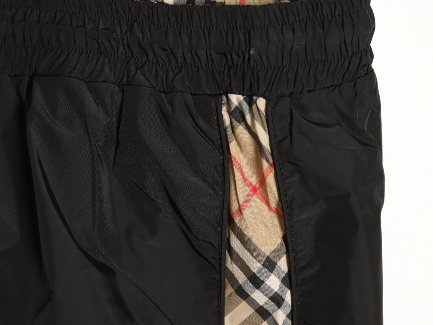 B**rry shorts