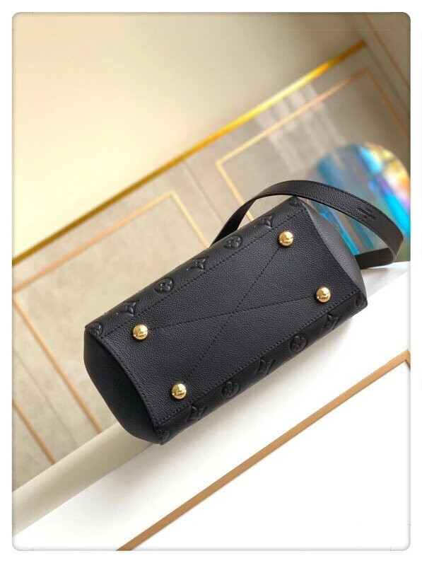 LV MONTAIGNE MM M41048