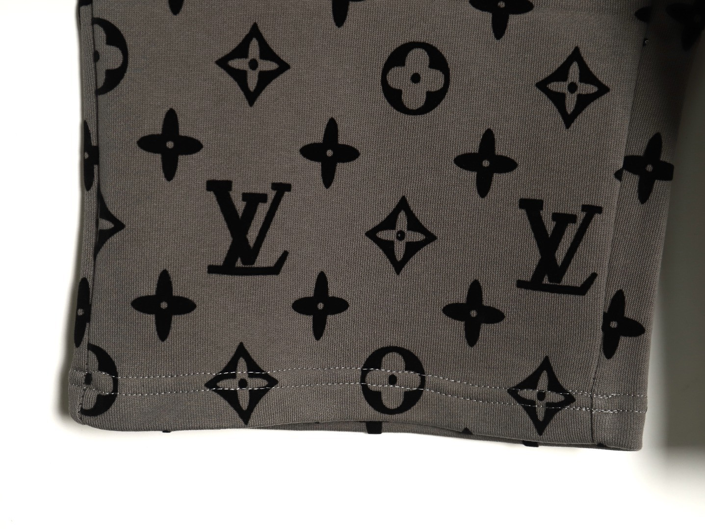 l0*is V*t0n lv 24fw pants