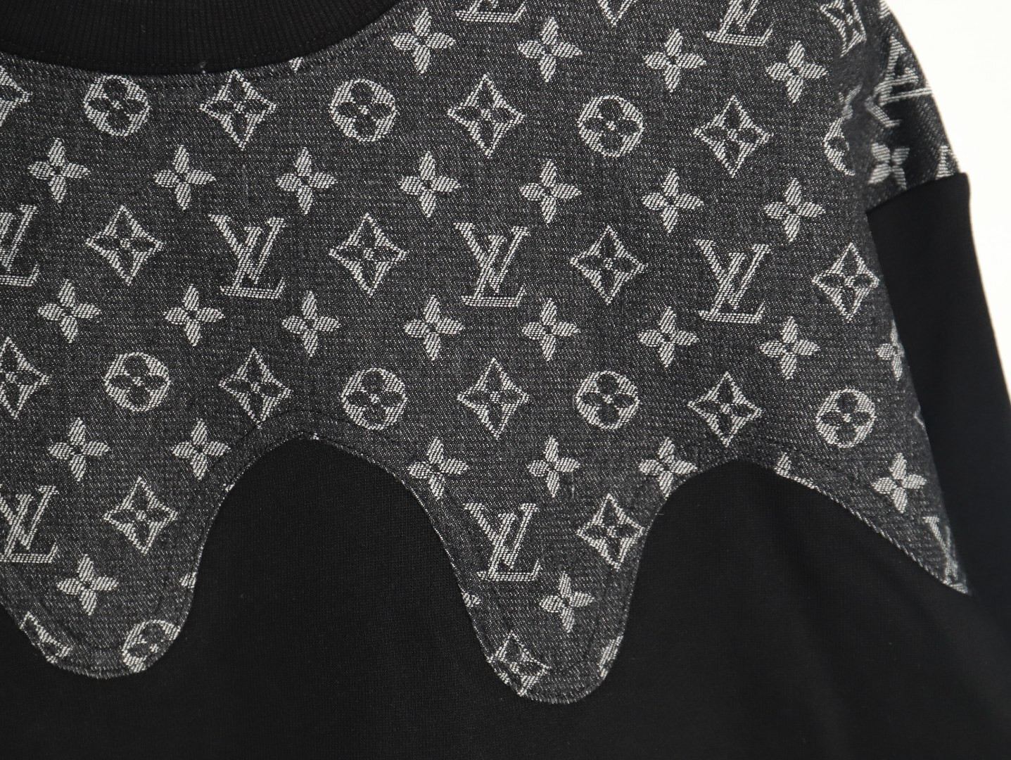 l0*is V*t0n hoodies